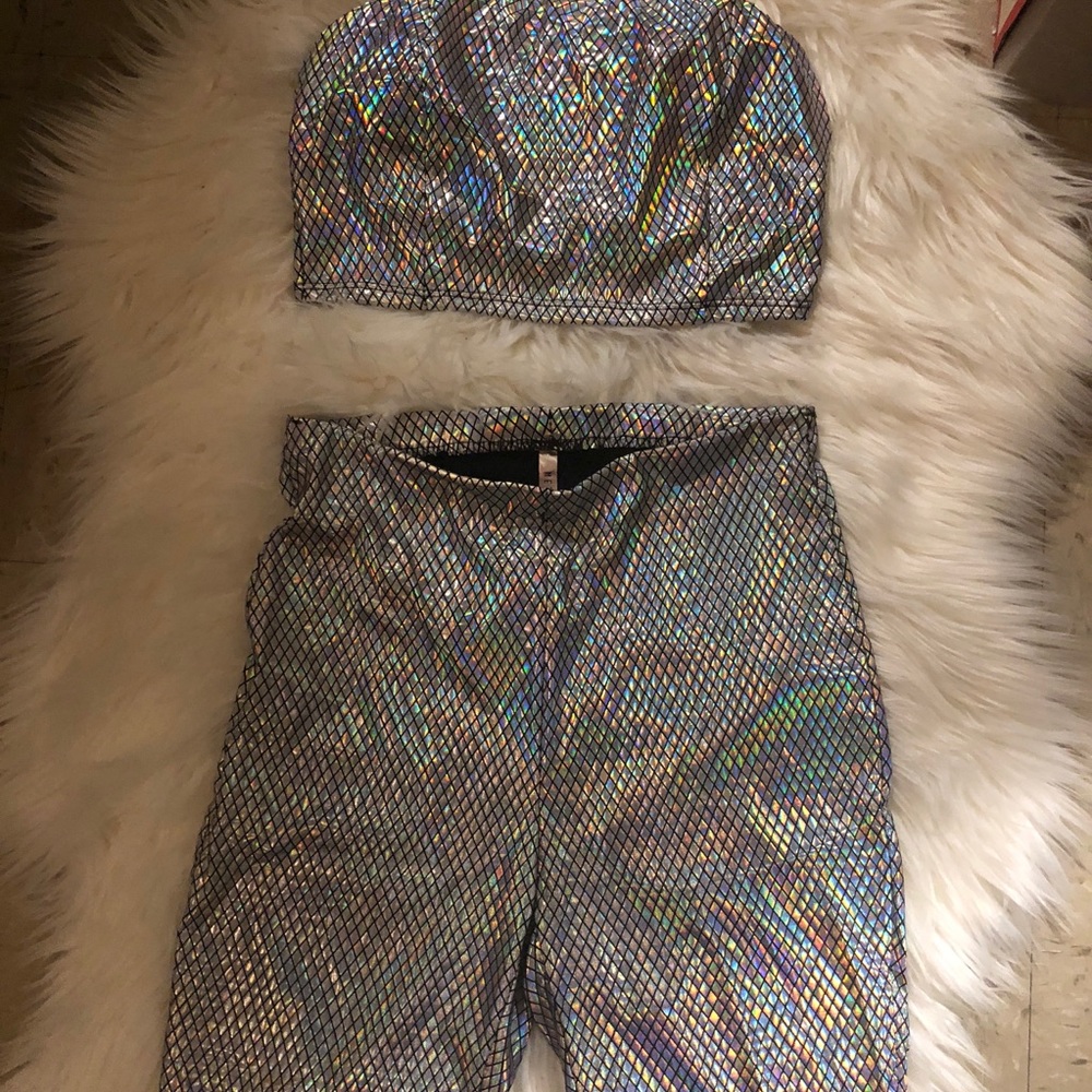 Metallic two piece set - Picture 6 of 6